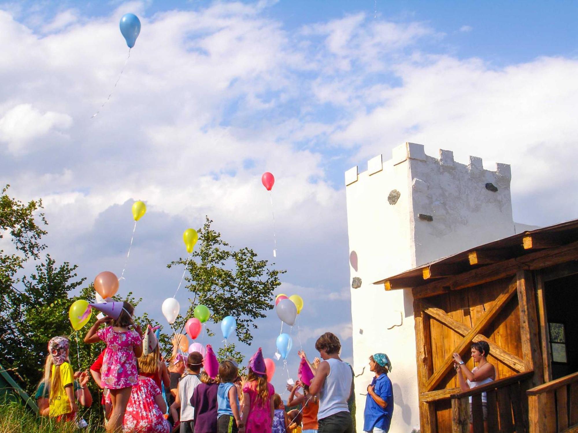 Smileys Kinderhotel Trebesing Luaran gambar
